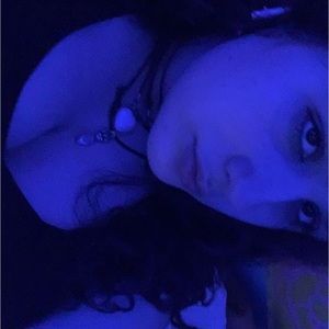 Meet your Posher, Abigail